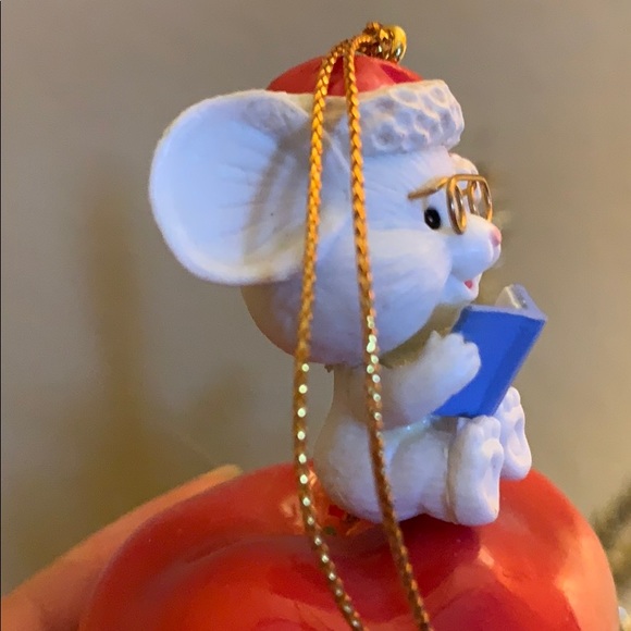 “To a special teacher” mouse Christmas ornament - Picture 13 of 16